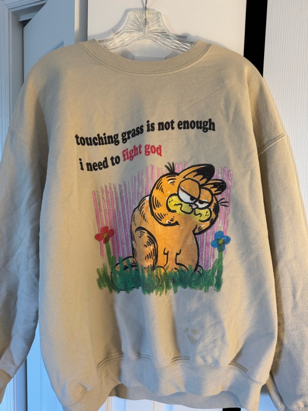Vintage Garfield Graphic Sweatshirt - Cream with Colorful Print